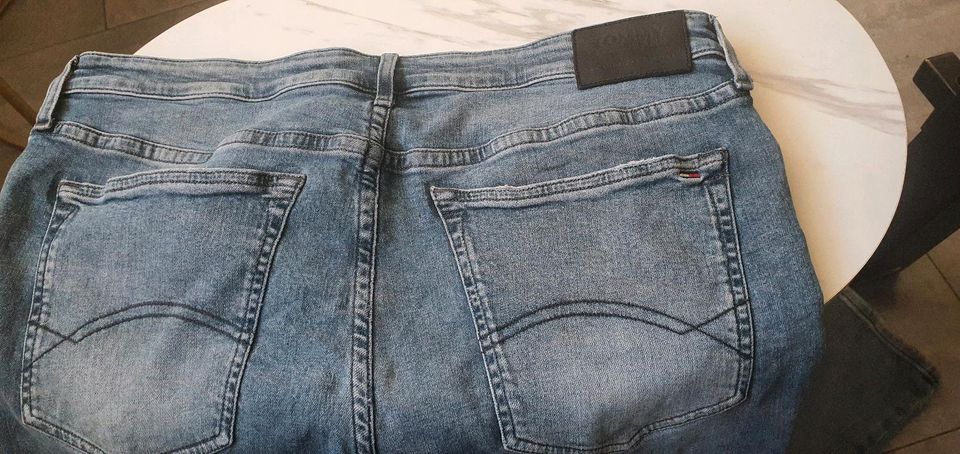 Thommy Hilfiger Jeans  Gr. W 38/ L 30 in Bremen