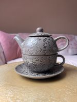 Teekanne mit Tasse und Untersetzer Wuppertal - Elberfeld Vorschau