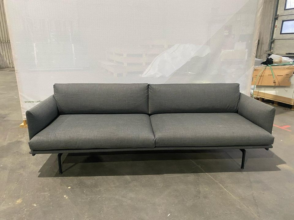 Muuto - Outline Sofa 3-Sitzer dunkelgrau / hellgrau in Berlin