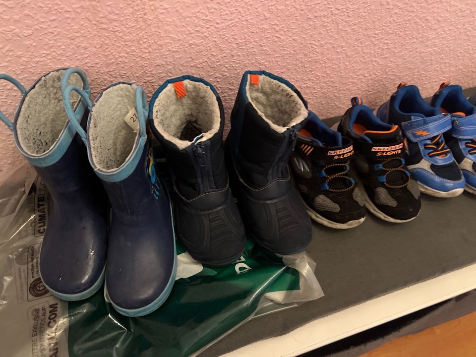 Kinderschuhe alles 10€ 26/27 junge Stiefel skechers 6 paar Schuhe in Gelsenkirchen