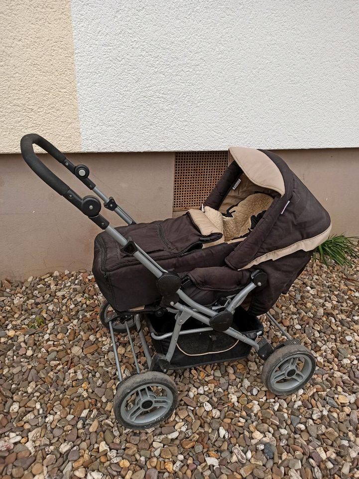 Sydney Plus Kinderwagen schwarz/beige  Kombi +Lammfell in Wuppertal