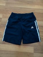 Adidas Shorts in Größe 128 in gutem Zustand Baden-Württemberg - Uttenweiler Vorschau