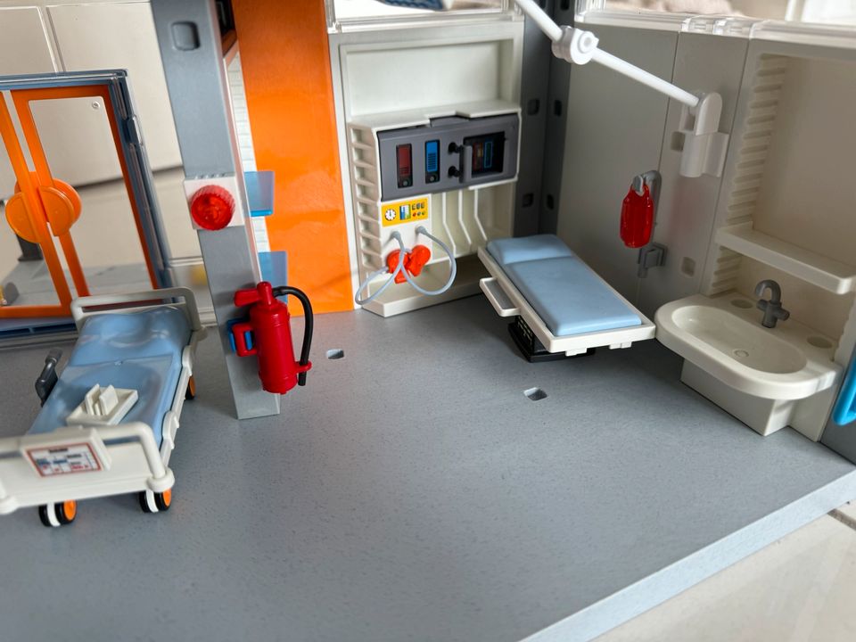 Playmobil City life Krankenhaus in Höchberg