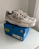 adidas Originals INDOOR CT Unisex Sneaker Gr. 42 grau/silber Nordrhein-Westfalen - Gelsenkirchen Vorschau