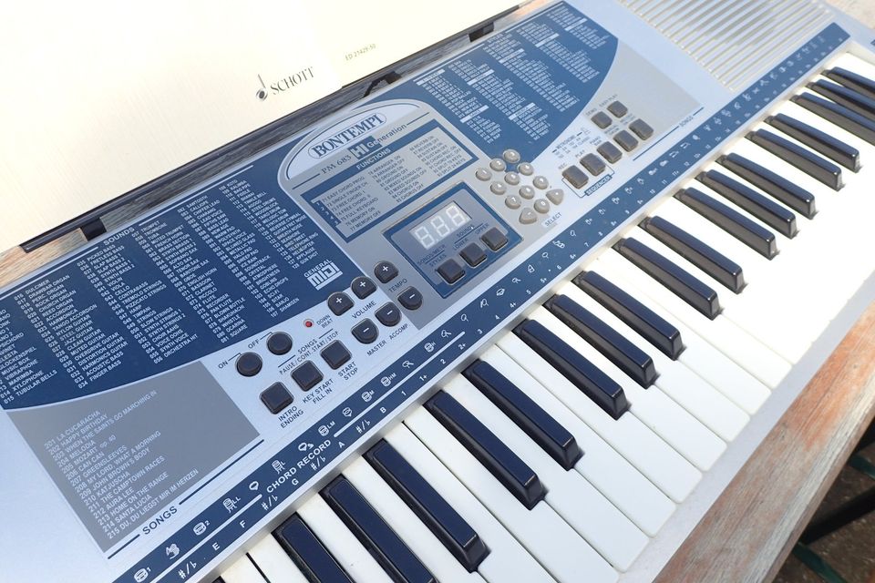 Bontempi PM 683 Keyboard PM683 HI Generation 61 Tasten MIDI In / in Borken