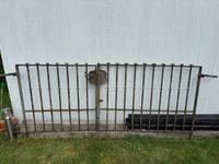 Gartentor ca. 250 x 105 2 Flügel Eisen 50er Jahre Nordrhein-Westfalen - Siegburg Vorschau