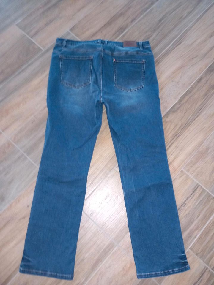 Gerade Stretch Jeans in Bundenthal