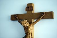 Kruzifix Echtholz antik mit Jesus-Figur handgeschnitzt 18 x 36 cm Düsseldorf - Oberkassel Vorschau