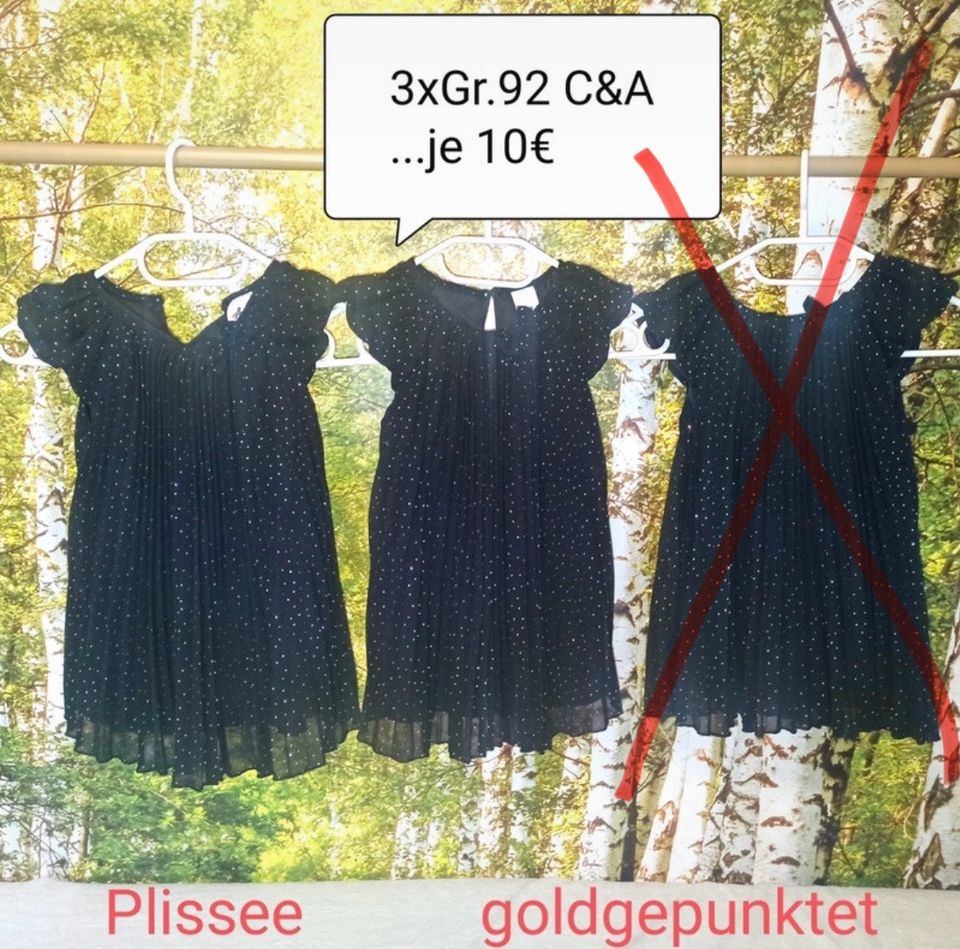 2x Plissee Kleid Gr.92 C&A  schwarz gold-gepunktet Zwillinge in Gnoien