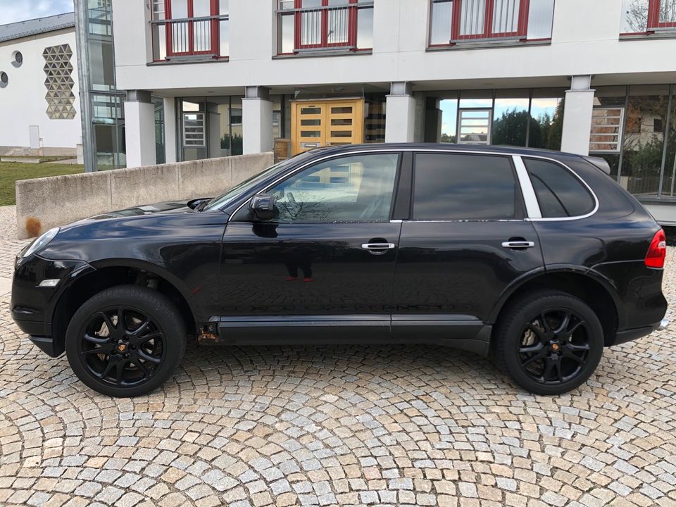 Porsche Cayenne S-GTS Optik-Schwarz-Carbon-957-Facelift- in Dachau