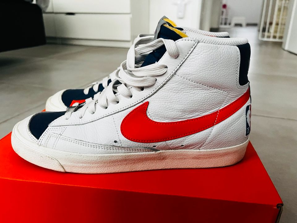 Nike Blazer Mid NBA New York Knicks Gr. 43 Neuwertig in Velbert