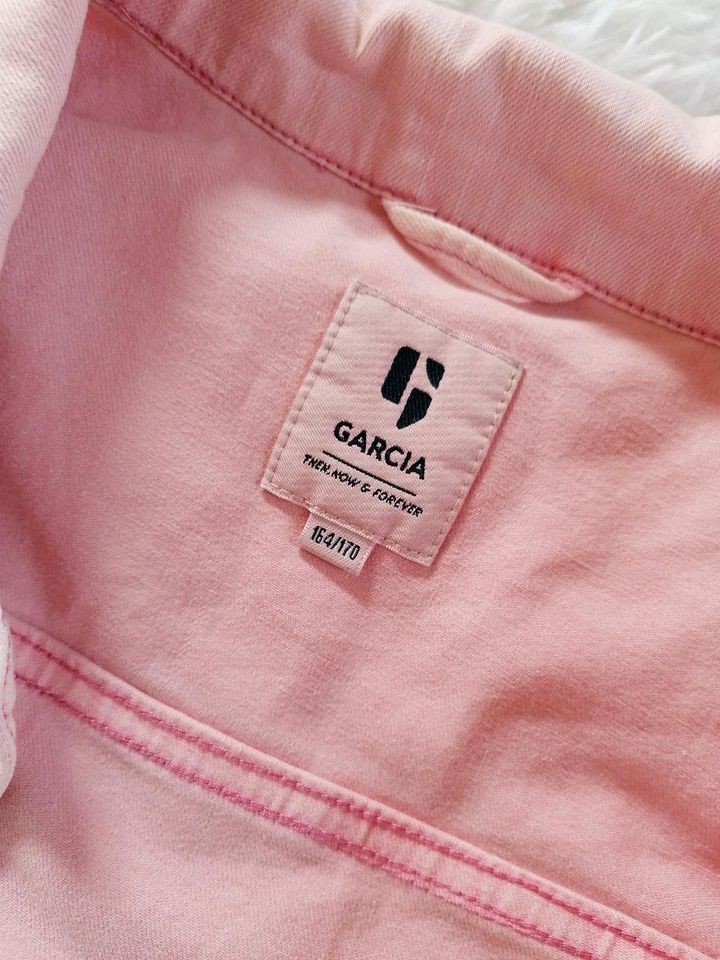 Garcia Jeansjacke rosa Größe 164/170 in Altensteig