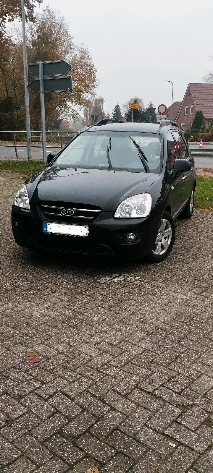 Abbildung des Autos kia carens 2009. 2l. ben…