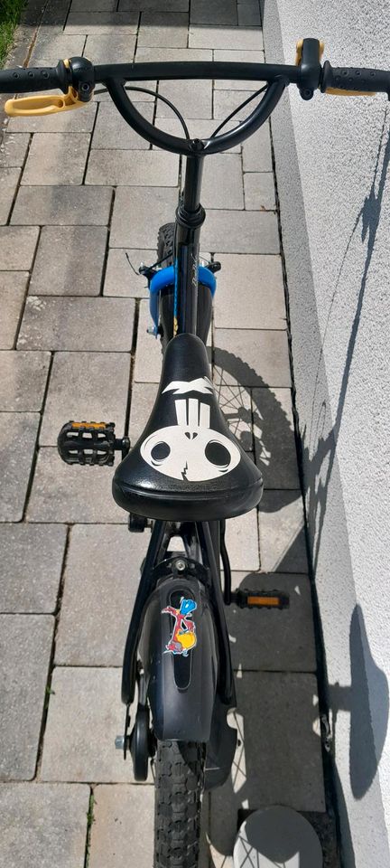 Kinderfahrrad 16 Zoll Fahrbereit Top Zustand in Adelsheim