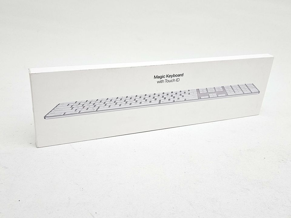 Apple Magic Keyboard mit Touch ID (QWERTZ) mit Nummernblock, NEU in Hamburg