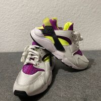 Gr 36.5 Nike Air Huarache 2021 Damenschuhe Nordrhein-Westfalen - Kerpen Vorschau