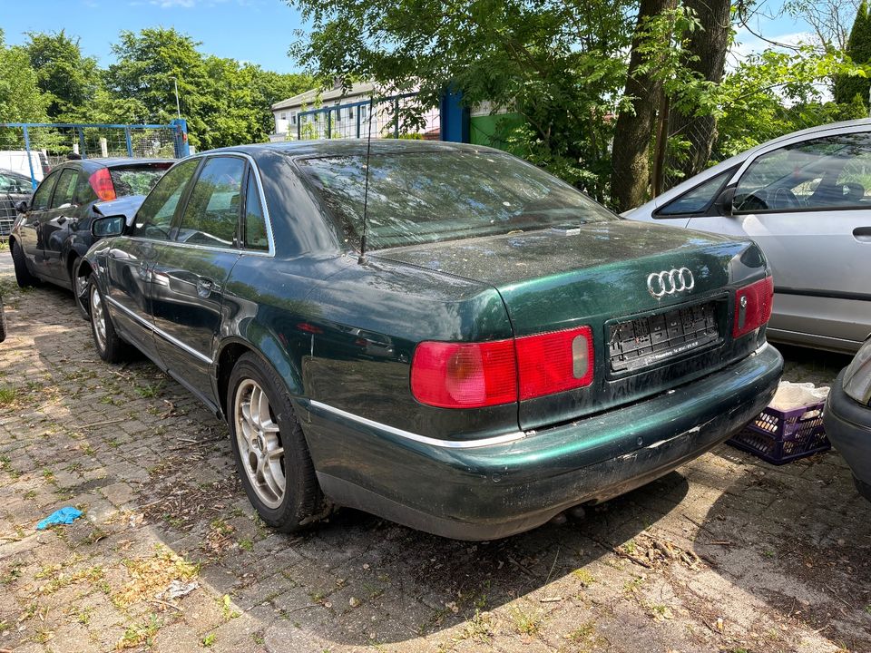 Audi A8 4D v6 in Wilhelmshaven