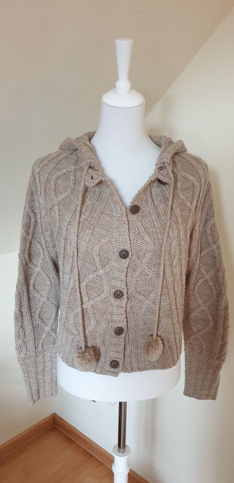 Only Pullover Strickjacke Poncho in Kirchlengern