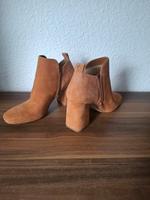 Absatzschuhe aus Wildleder von Michael Kors neu und ungetragen Nordrhein-Westfalen - Hopsten Vorschau