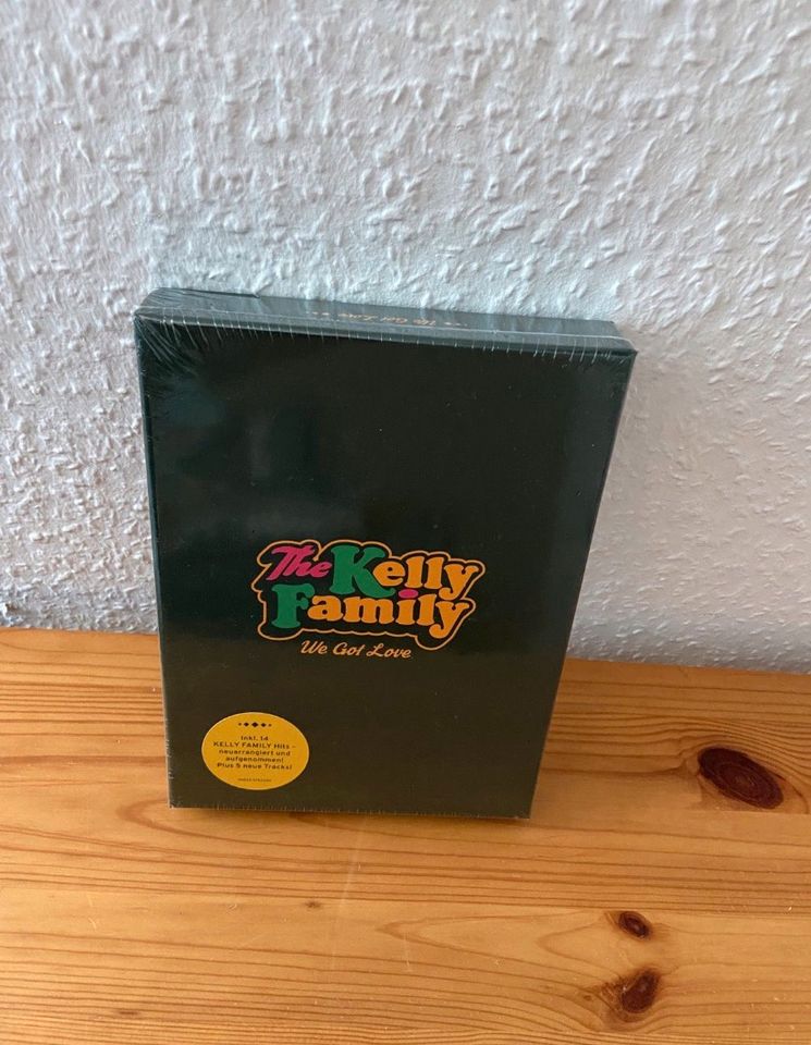 Kelly Family We Got Love Fan Box OVP CD Tasche Poster Postkarte in Helmstedt