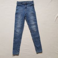 sehr gut erh. schmale Mädchen Stretch Jeans Gr.152 von C&A Dresden - Niedersedlitz Vorschau