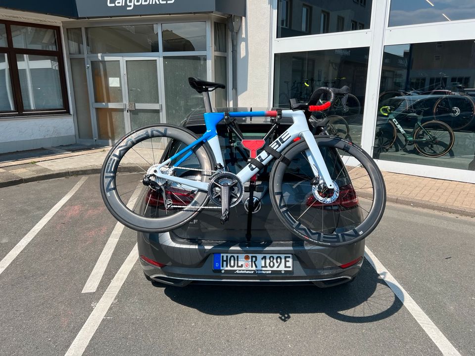 Fahrradträger für Heckklappe in Eschershausen