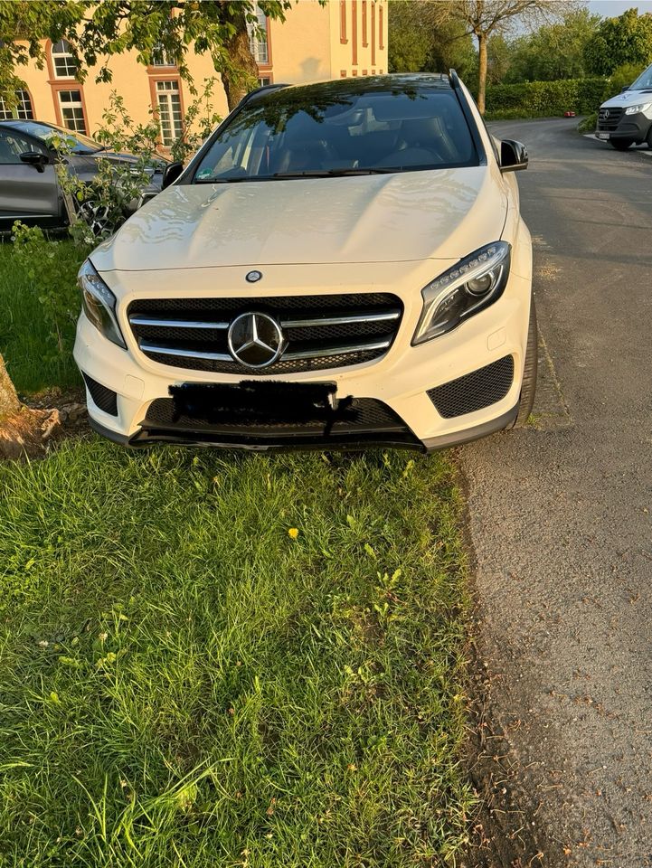 Mercedes GLA- AMG Line in Üxheim