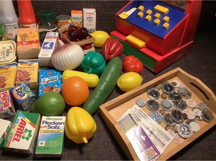 Vintage 90er Kaufladen-Ausstattung Spielkasse Spielküche in Leipzig