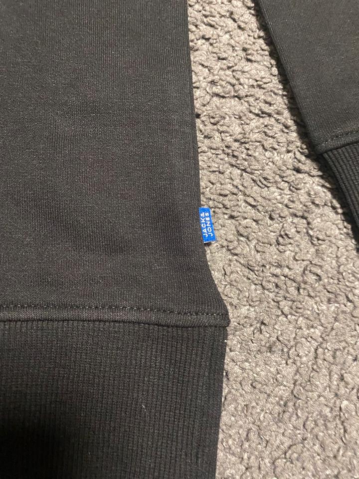 Neuer Jack &Jones Pulli,152,164,jungen Pullover,and,Sweatshirt in Gießen