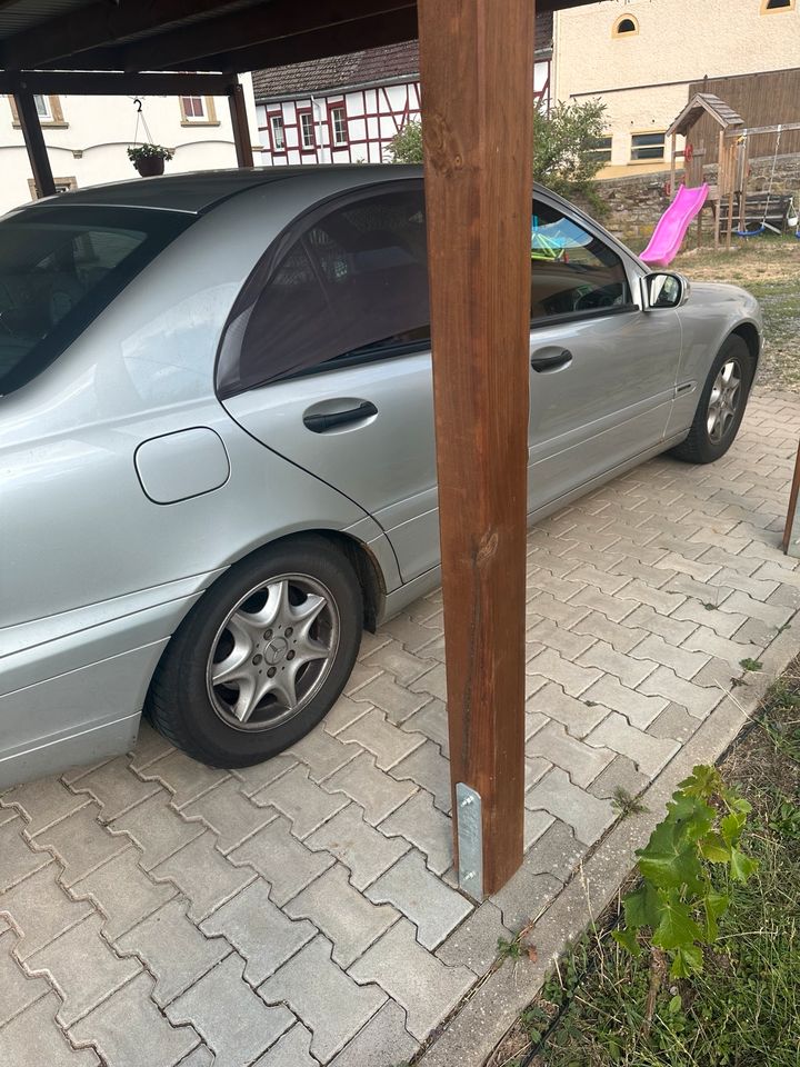 Mercedes Benz C Klasse als Bastlerfahrzeug in Becherbach bei Kirn, Nahe