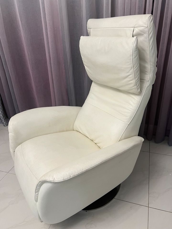 akad'or Relaxsofa Sessel Leder cremigweiss mit Chromfüßen in Hamburg