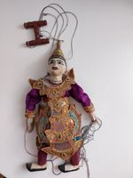 Asiatische Marionette aus Holz mit Kleidung Niedersachsen - Isenbüttel Vorschau