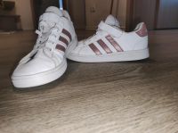 Adidas Schuhe Gr. 33 Sachsen-Anhalt - Magdeburg Vorschau