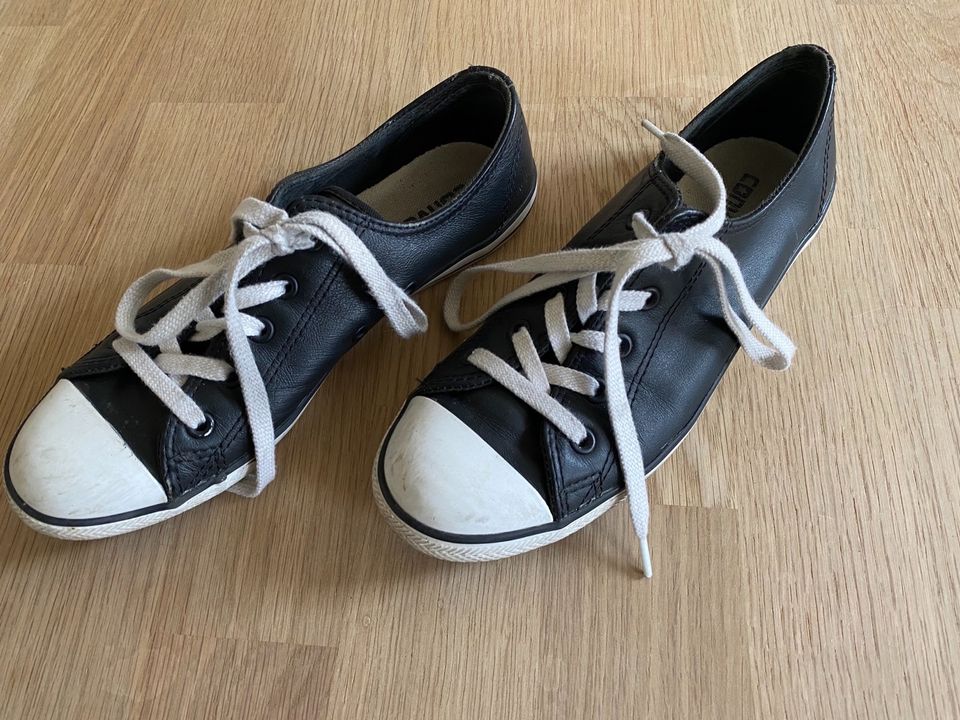 Converse Leder-Sneaker in Gr. 38 (7) - 537107C in Berlin