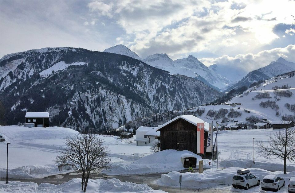 Ferienwohnung Wandern Ski Schweiz  Disentis Sedrun Andermatt in Stuttgart