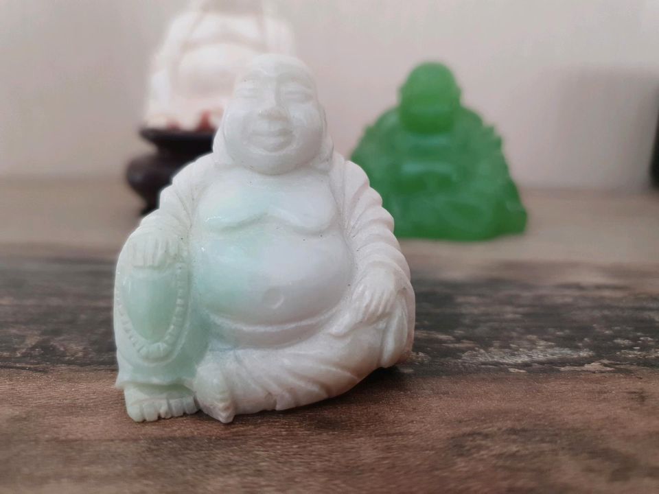 Jade-Buddha Handmade in Osthofen