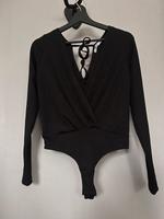Na-Kd Body schwarz Bluse Wickeloptik Größe S neu Hessen - Trebur Vorschau