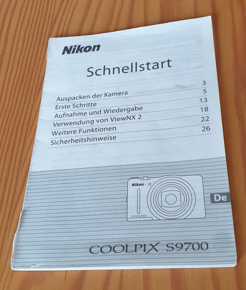 Nikon Coolpix S9700 mit Akku und Ladekabel in Ditzingen