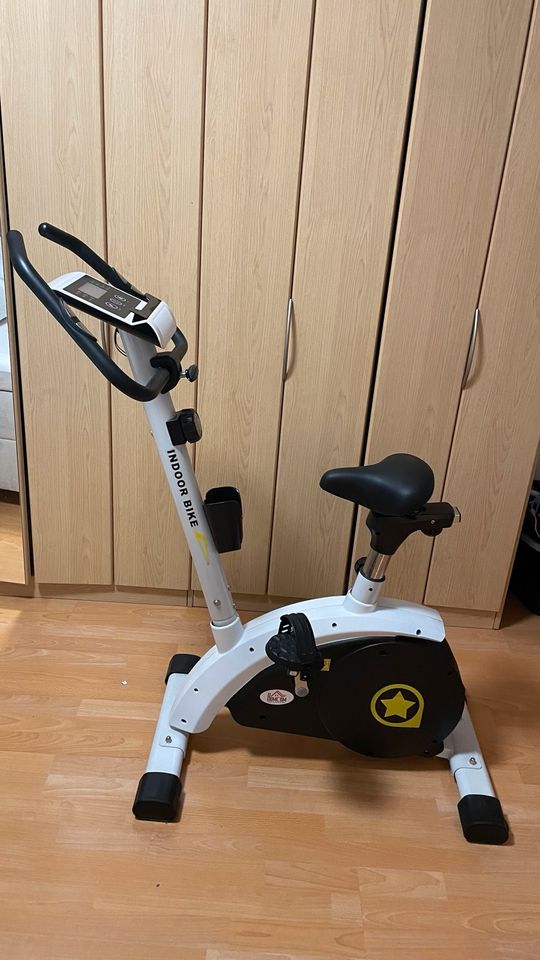 Fahrrad / Indoor Bike in Helmstedt