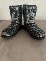 UGG Boots Silber Pailetten Größe 41 Nordrhein-Westfalen - Selm Vorschau