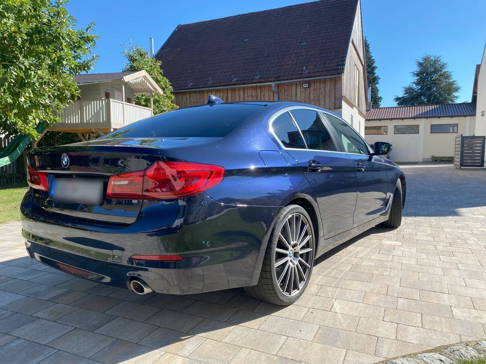 BMW 530xd Limo Auto-Leder-Vollausstattung-HUD 8-fach in Winklarn