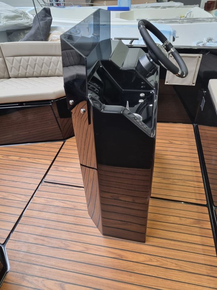 SILVER 555 GFK Boot MotorBoot silveryacht Gleiter Modell 2024 in Bernau