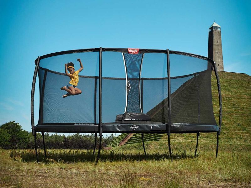 Berg Trampoline &  Play Base  Lagerräumung  Probespringen möglich in Borgholzhausen