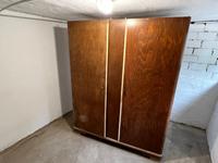Kleiderschrank-alte Bauart-Schreinerarbeit Baden-Württemberg - Freiburg im Breisgau Vorschau