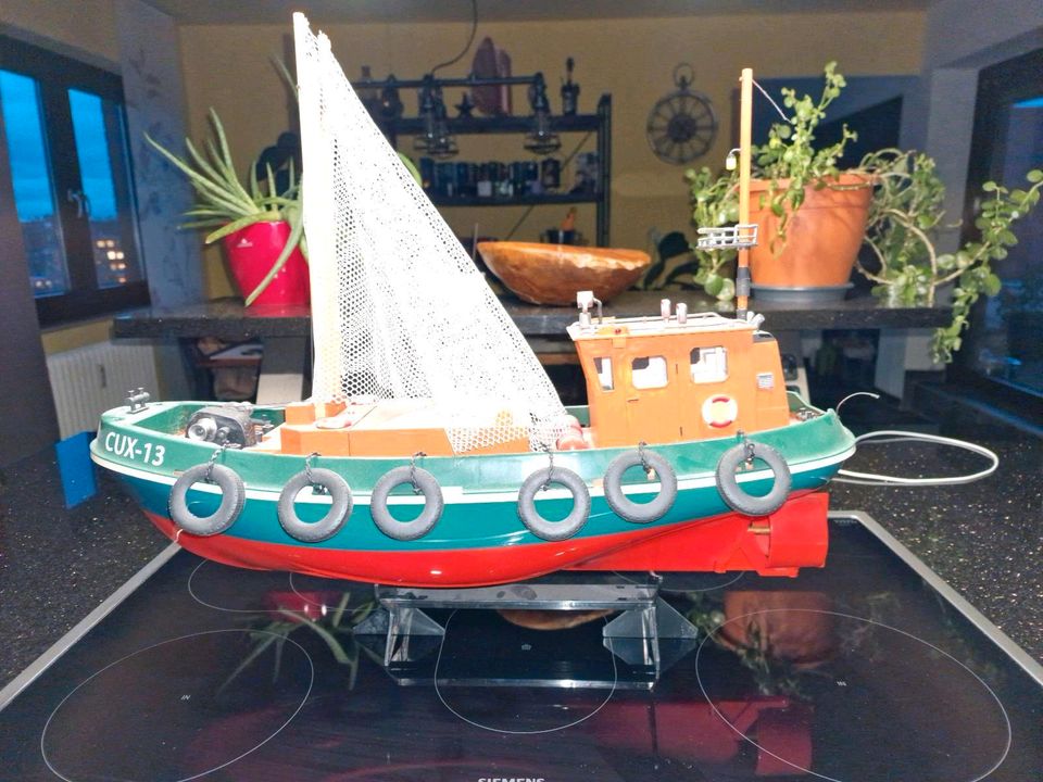 Elektrische Boot ( Spielzeug, Hobby) in Hamburg