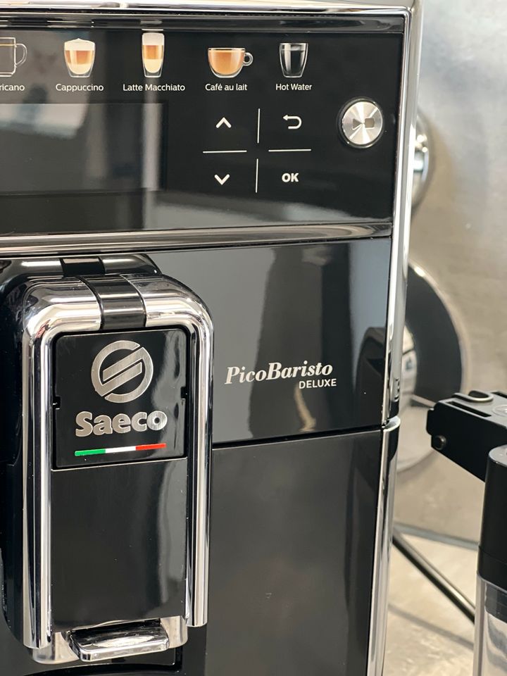 Saeco PicoBaristo Deluxe KAFFEEVOLLAUTOMAT SM5570/10 in Darmstadt