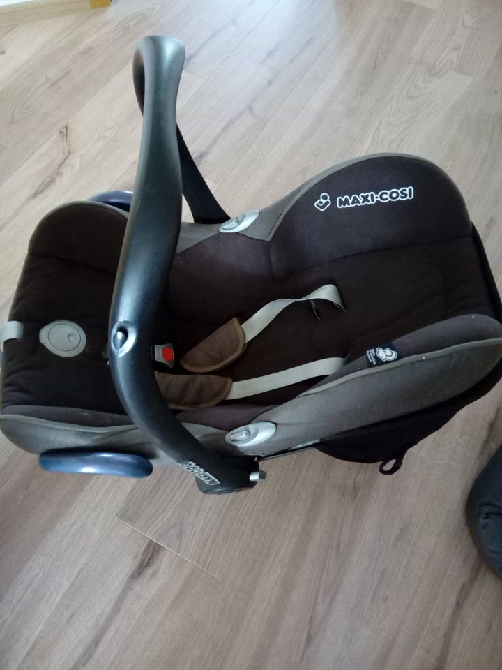 Maxi-cosi Babyschale in Essen