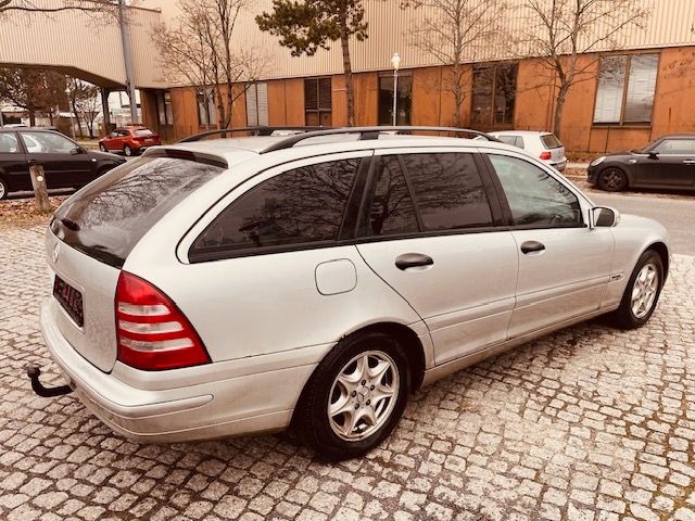 Mercedes C 180 Kombi- Automatik-Tüv bis 06/2025 in Berlin