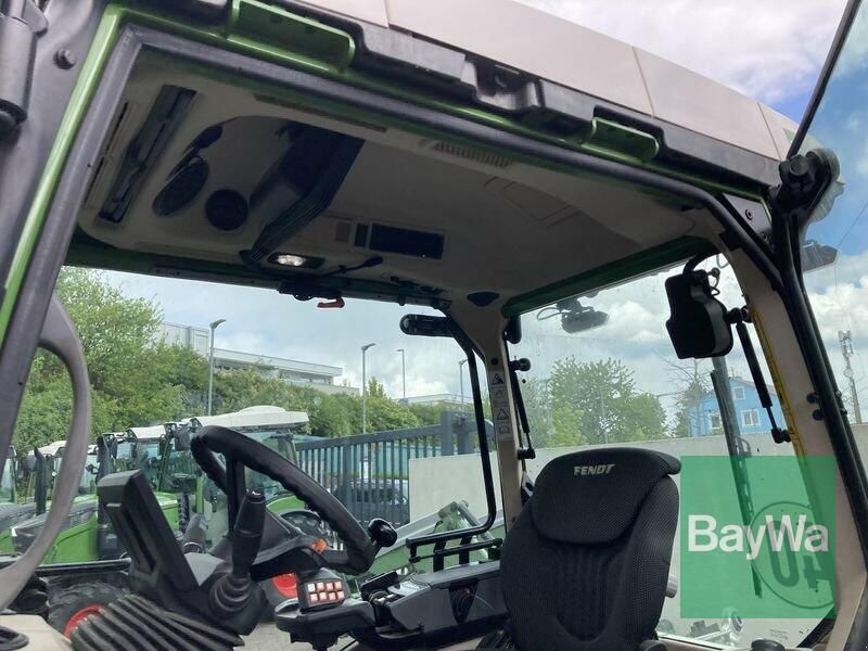 Fendt TRAKTOR 211 V VARIO GEN3 Weinbergtraktor in Brackenheim