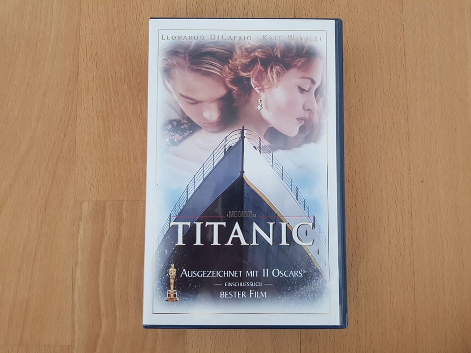 VHS Video-kassette Titanic Titanik James Cameron Schiff | Film in Stuttgart